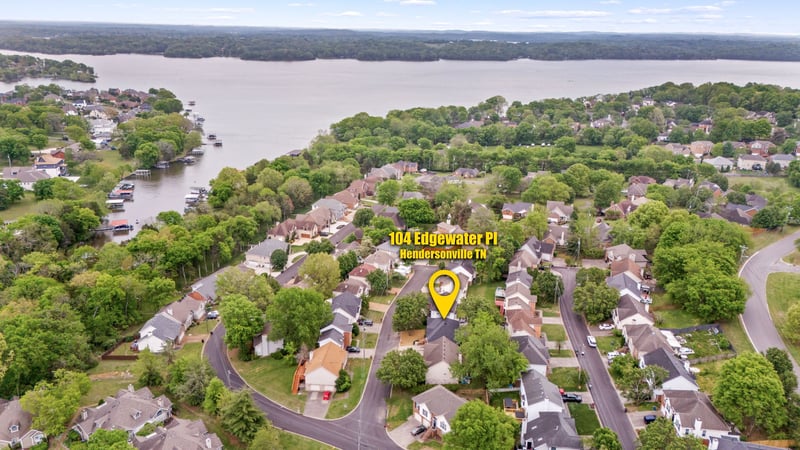 104 Edgewater Pl, Hendersonville, TN 37075