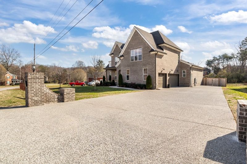 478 Harpeth Meadows Dr, Kingston Springs, TN 37082
