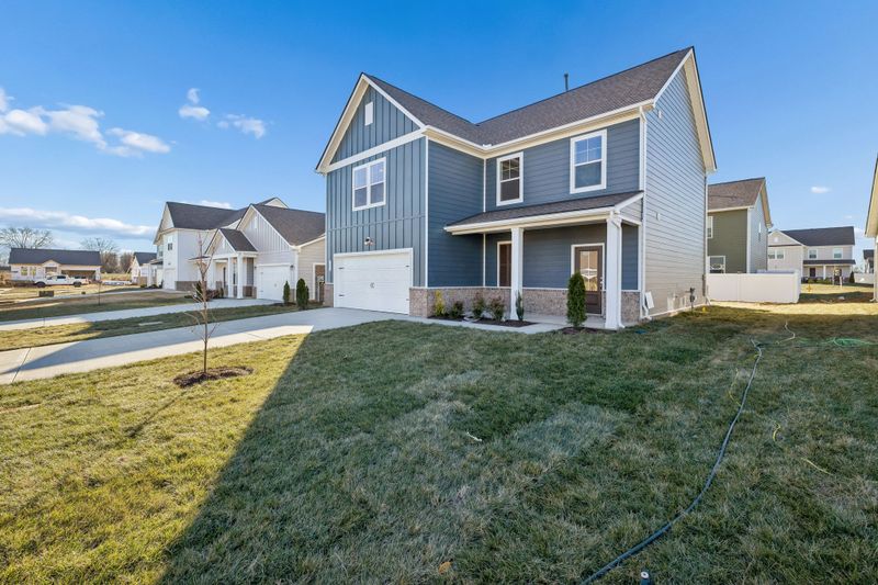 7060 Sutton Dr, White House, TN 37188