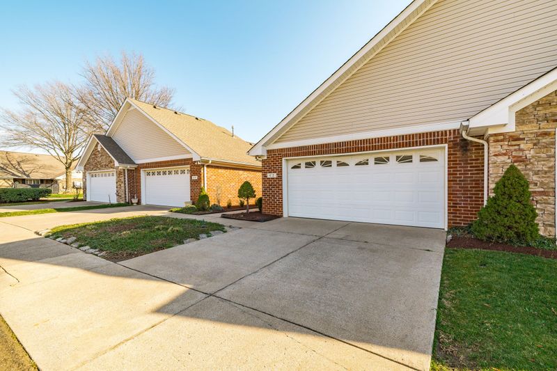800 Browns Ln #C2, Gallatin, TN 37066
