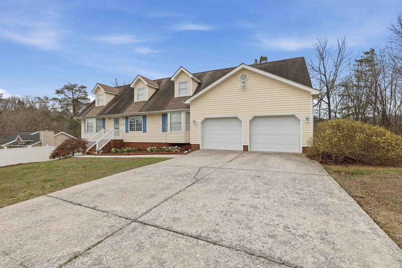 325 Battlefield Dr, Ringgold, GA 30736