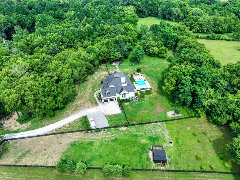 5112 Heron Hill Ln, Thompsons Station, TN 37179
