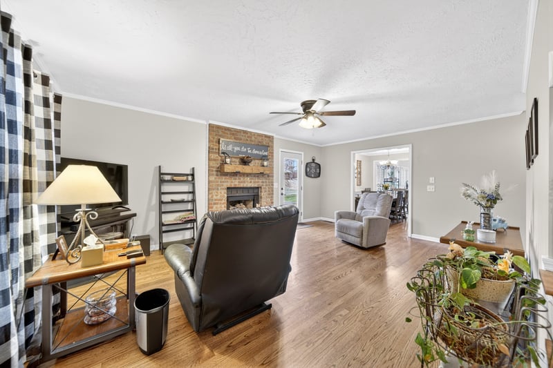 3146 Old Greenbrier Pike, Greenbrier, TN 37073