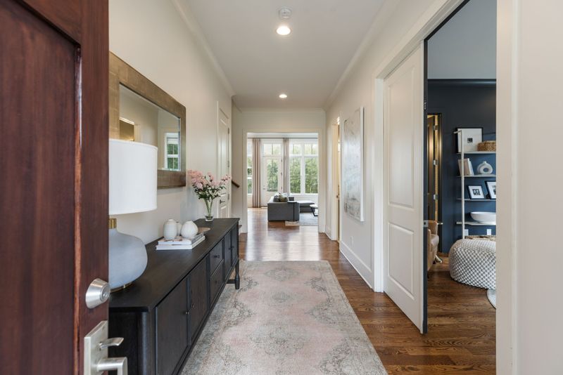1420 Clifton Ln, Nashville, TN 37215