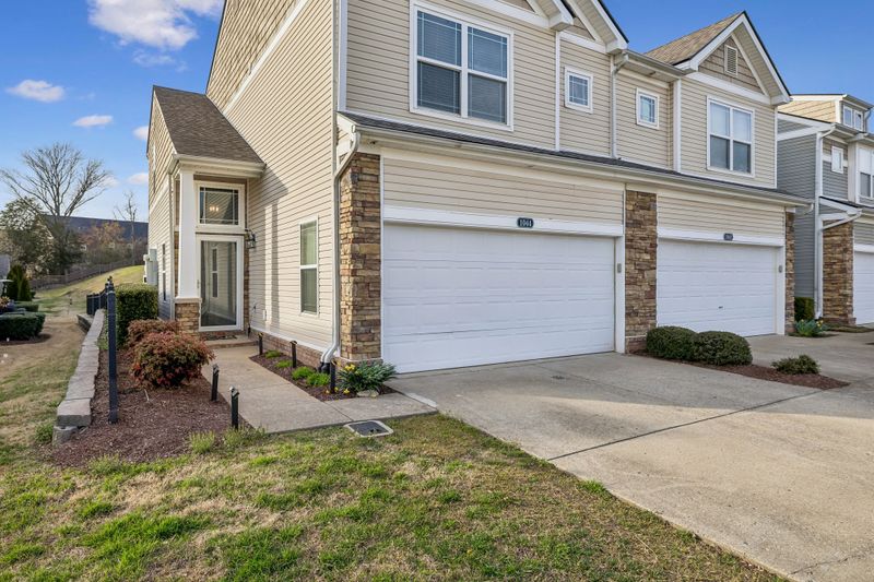 1044 Somerset Springs Dr, Spring Hill, TN 37174
