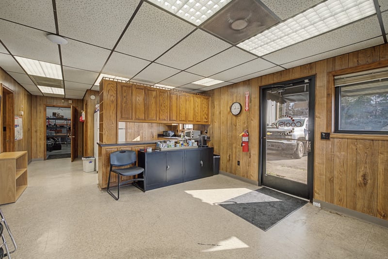 225 Fiberglass Dr, Mount Juliet, TN 37122