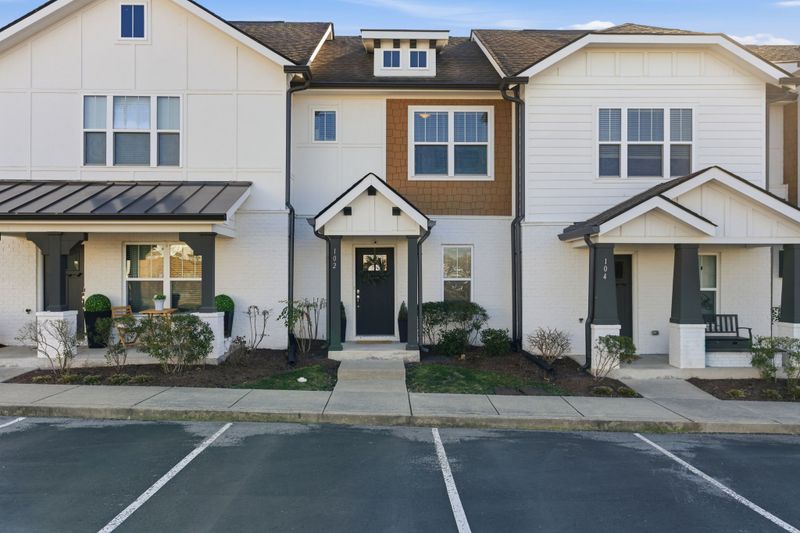 102 W Mill Dr, Nashville, TN 37209