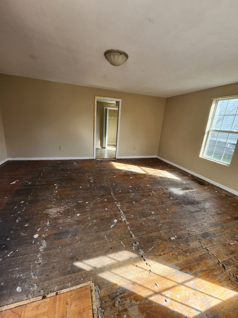 314 W 10th St, Columbia, TN 38401