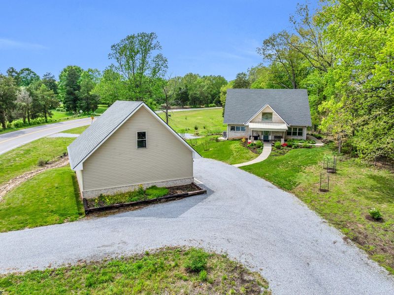4122 Highway 49 West, Vanleer, TN 37181