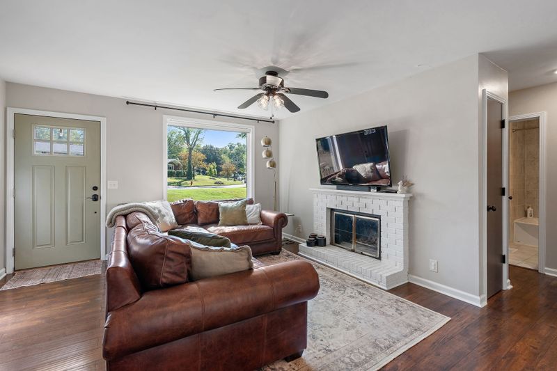 5005 Ashley Dr, Nashville, TN 37211