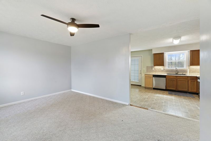 108 Nottingham Rd, Dickson, TN 37055