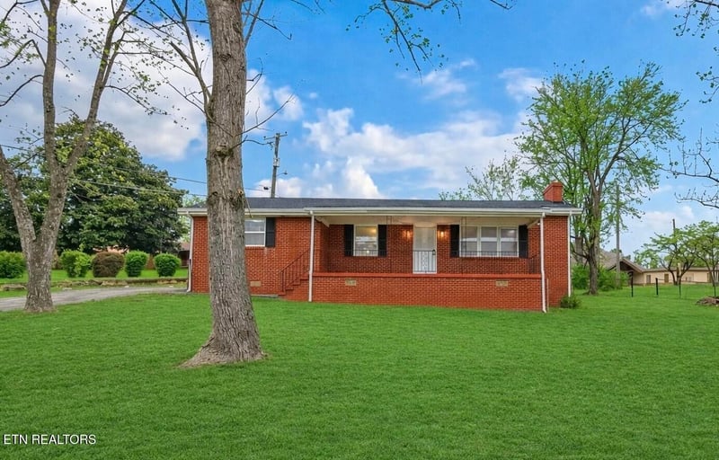 4114 Central Avenue Pike, Knoxville, TN 37912