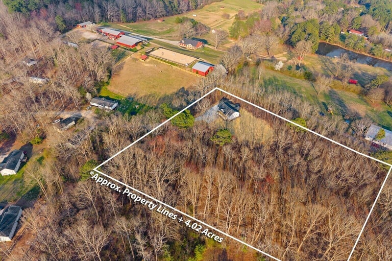 82 Cow Trl, Tunnel Hill, GA 30755