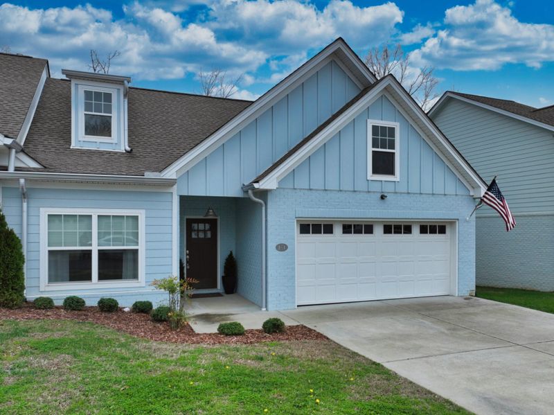 1144 Lock 4 Rd #J4, Gallatin, TN 37066