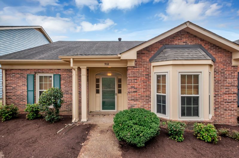 9112 Sawyer Brown Rd, Nashville, TN 37221
