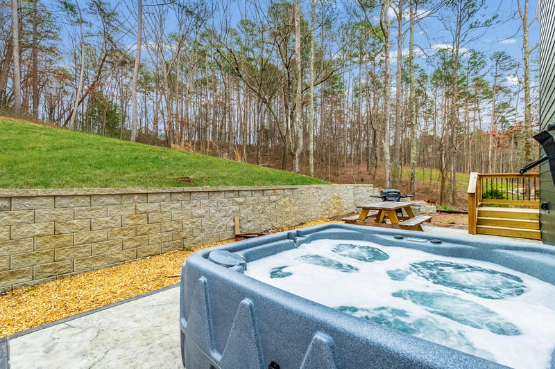 72 Rohan Ln, Chickamauga, GA 30707