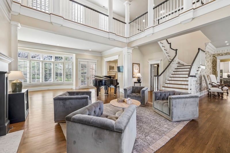 384 Lake Valley Dr, Franklin, TN 37069