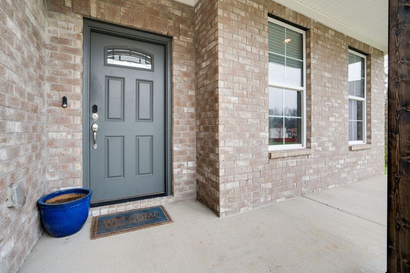 812 Bridge Creek Ln, Antioch, TN 37013
