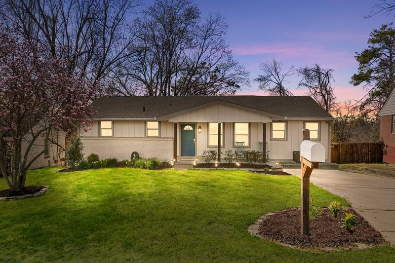 3125 Lake Park Dr, Nashville, TN 37211