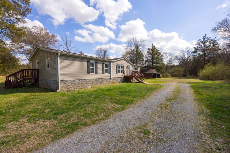 8591 Lowe Christiana Rd, Christiana, TN 37037