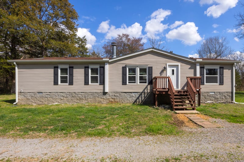 8591 Lowe Christiana Rd, Christiana, TN 37037