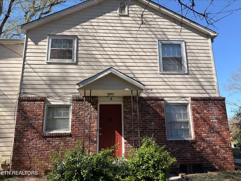 2703 Bridalwood Dr, Knoxville, TN 37917