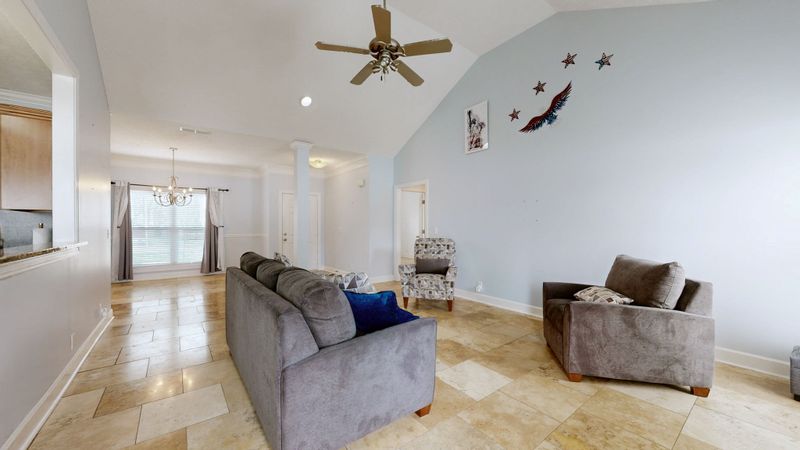 1816 Potters Ct, Murfreesboro, TN 37128