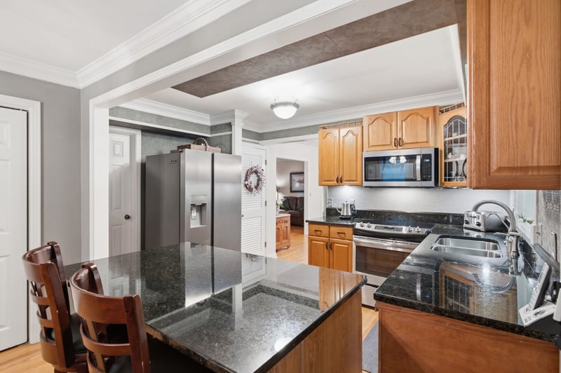 1053 Hillview Dr, Hendersonville, TN 37075