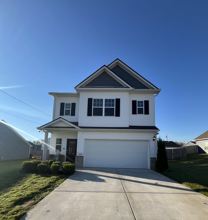 2208 Zeva Cir, Columbia, TN 38401