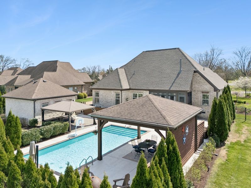 559 Burnett Rd, Mount Juliet, TN 37122