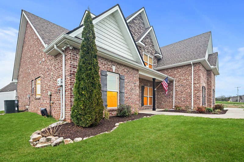 1105 Pegasus Rn, Lascassas, TN 37085