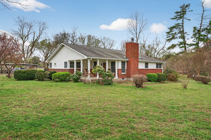 601 Brentlawn Rd, Nashville, TN 37220