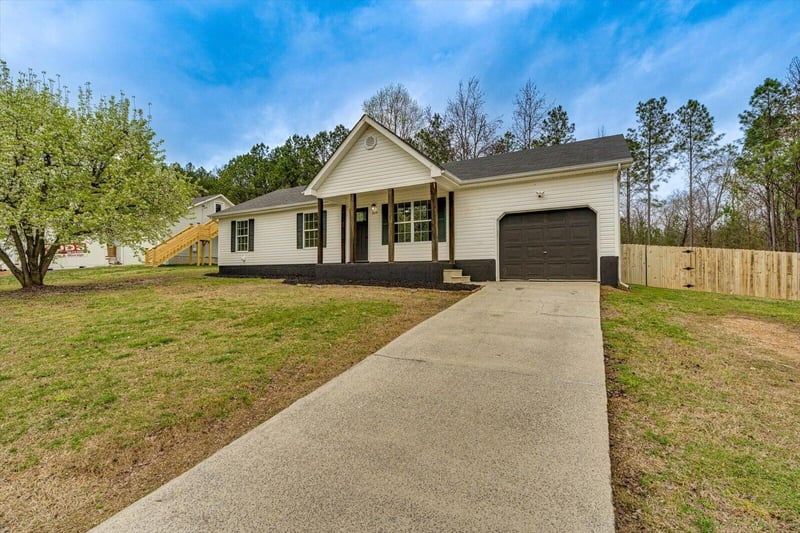 329 Pinewood Dr, Rock Spring, GA 30739