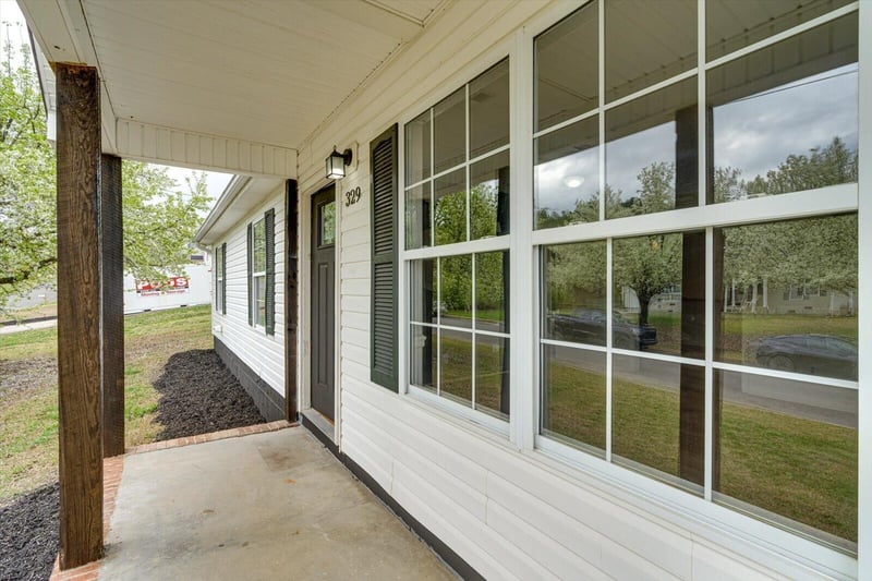 329 Pinewood Dr, Rock Spring, GA 30739