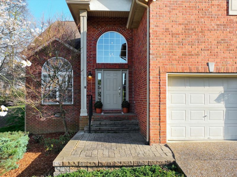1470 Red Oak Dr, Brentwood, TN 37027