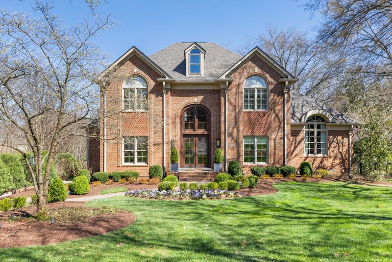 912 Calloway Dr, Brentwood, TN 37027