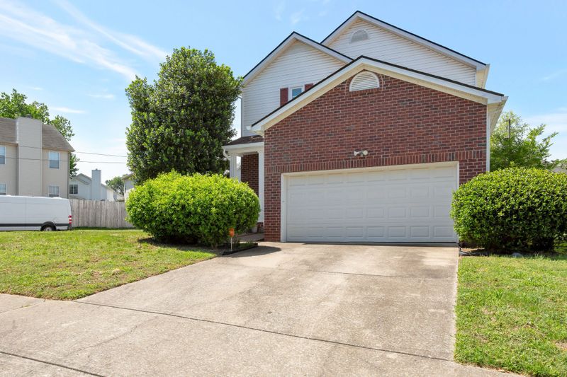 1525 Bell Trace Dr, Antioch, TN 37013