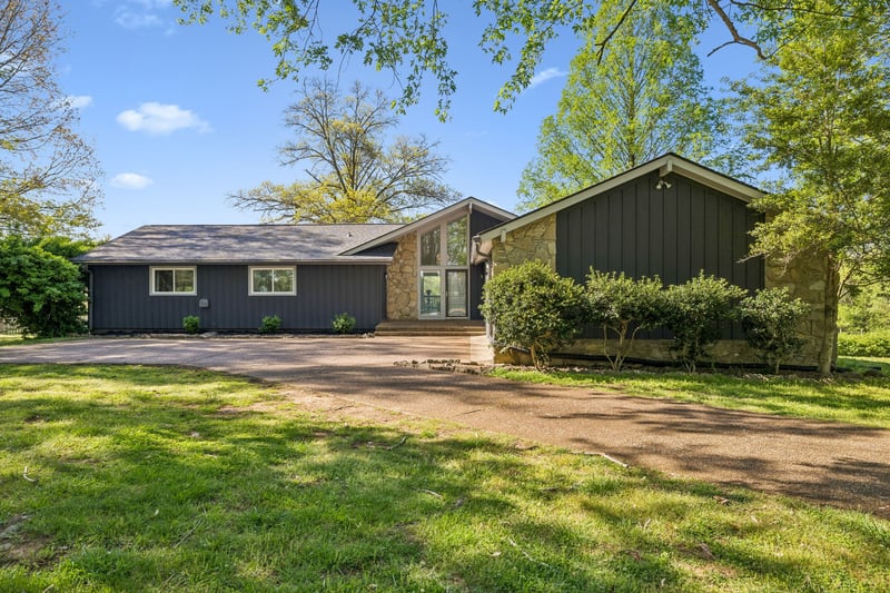 737 Maynard Ln, Columbia, TN 38401