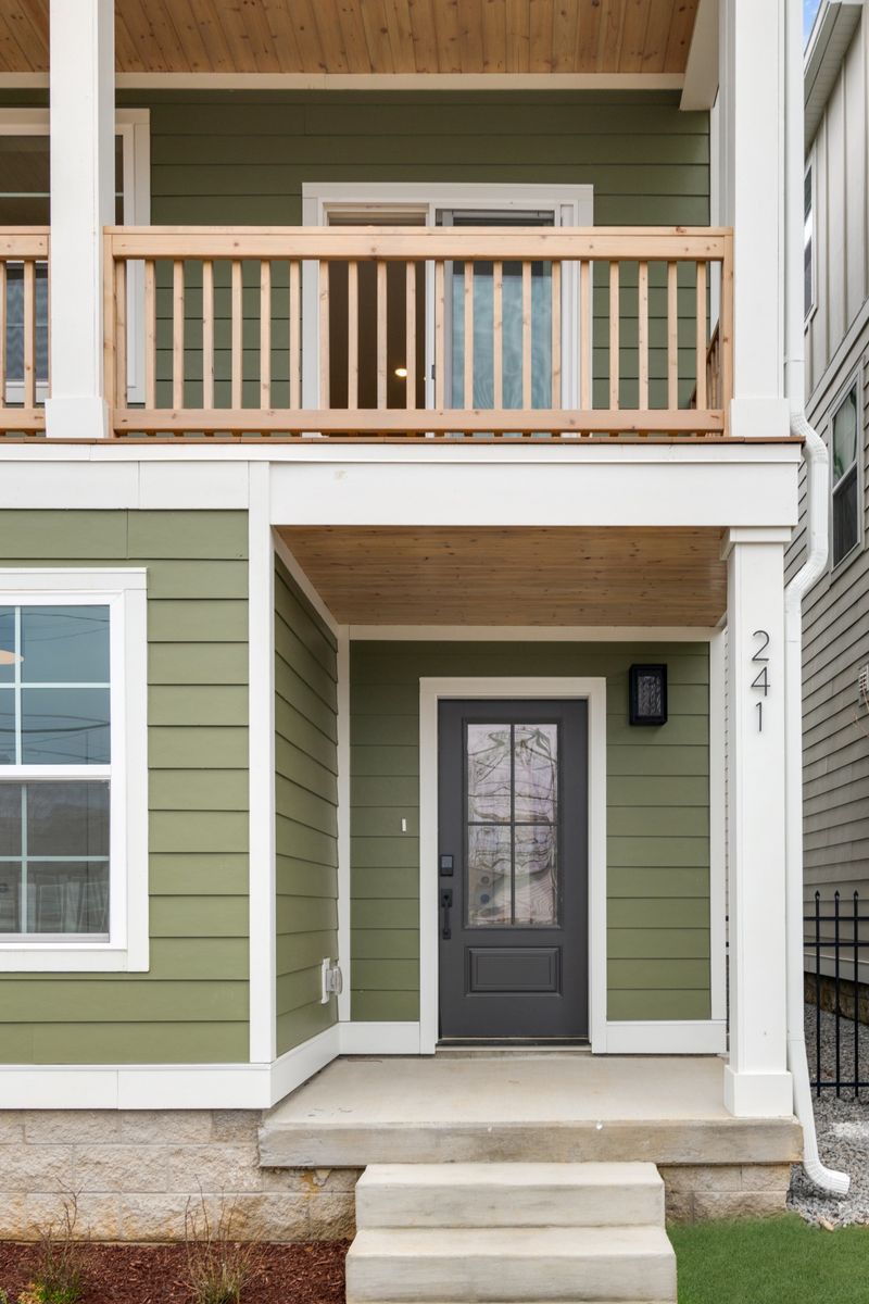 241 Nesbitt Ln, Madison, TN 37115