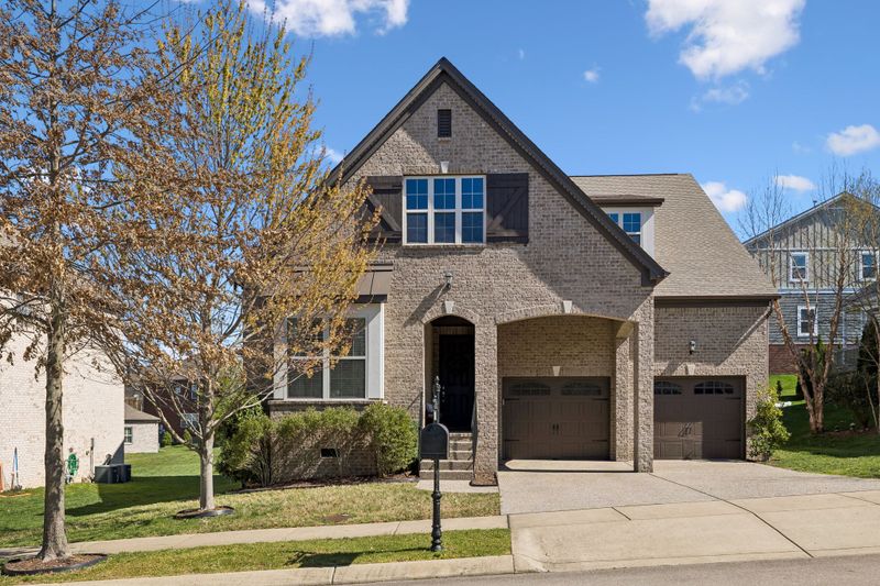 225 Fowler Cir, Franklin, TN 37064