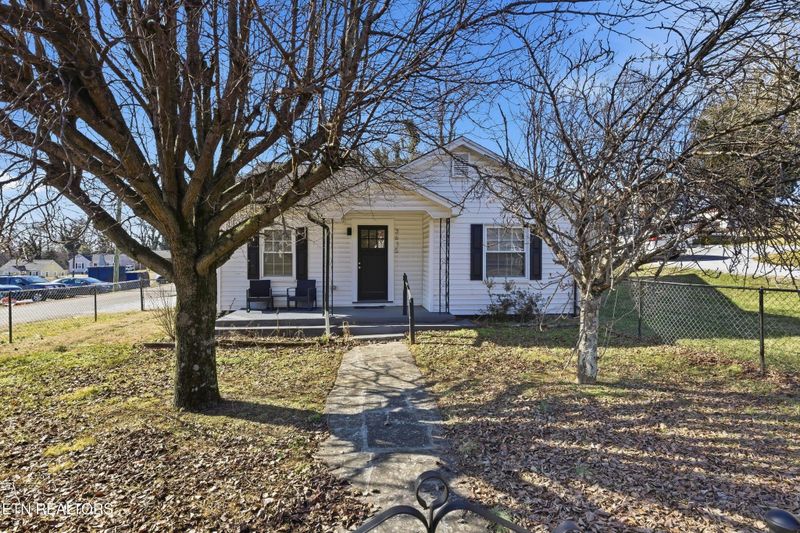 3615 Sevier Heights Rd, Knoxville, TN 37920