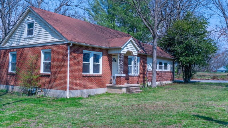 502 Church St, White Bluff, TN 37187