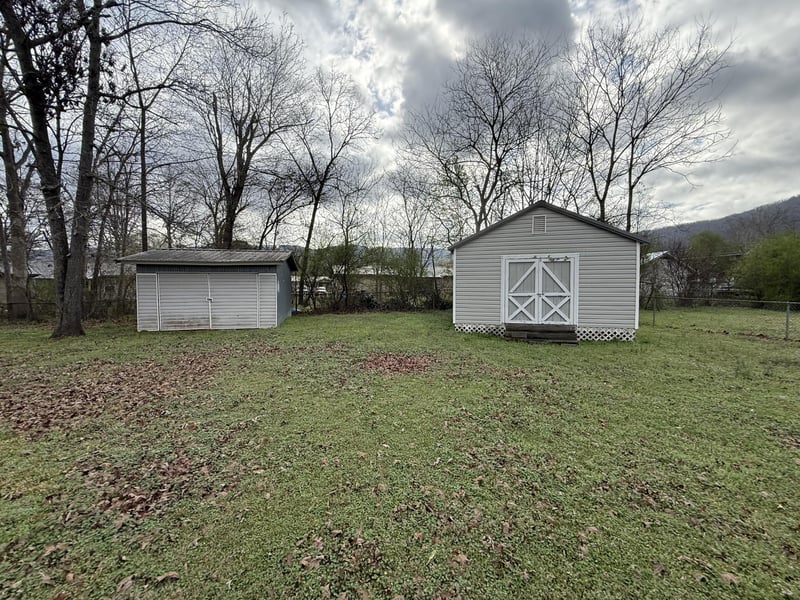 128 Williams St, Trenton, GA 30752
