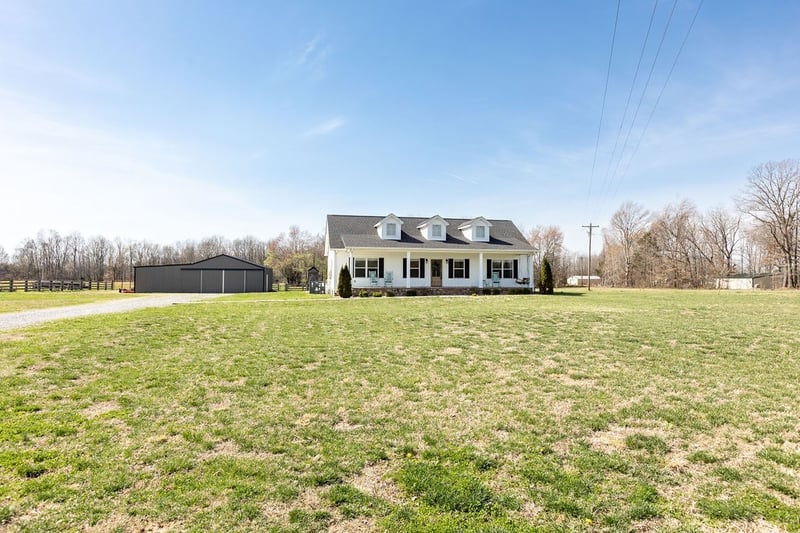 1212 Smith Thompson Rd, Bethpage, TN 37022