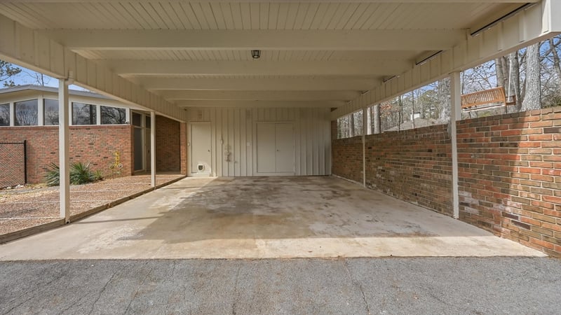 820 Atkinson Dr, Dalton, GA 30720