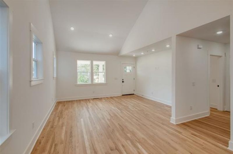 814 Powers Ave, Nashville, TN 37206