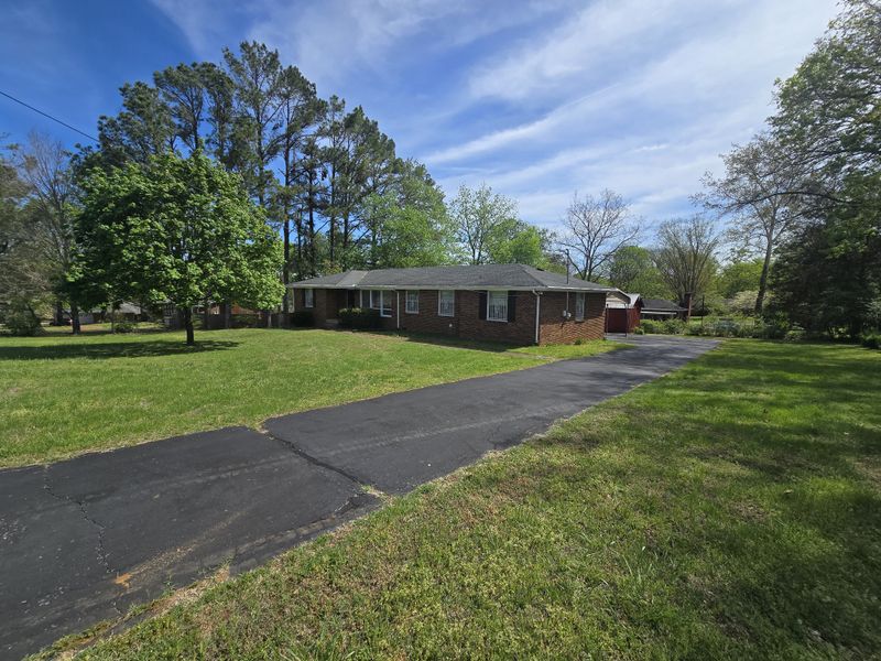 1212 Alfred Dr, Nashville, TN 37205