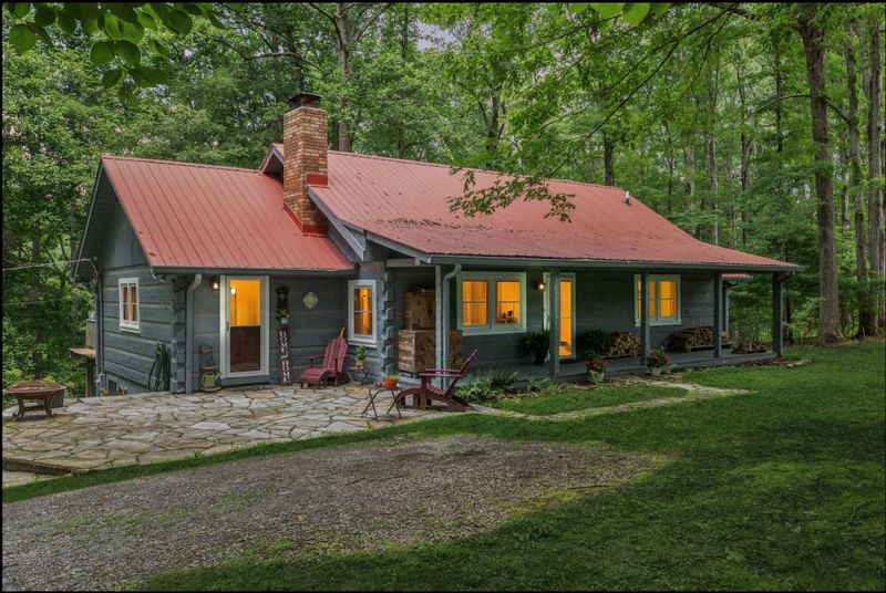 1190 Bald Eagle Dr, Kingston Springs, TN 37082