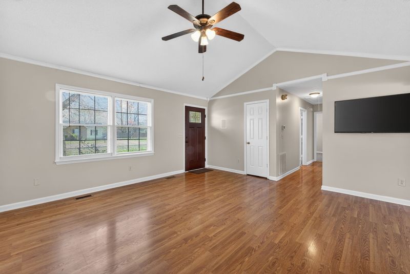 2041 Sugartree Dr, Murfreesboro, TN 37129