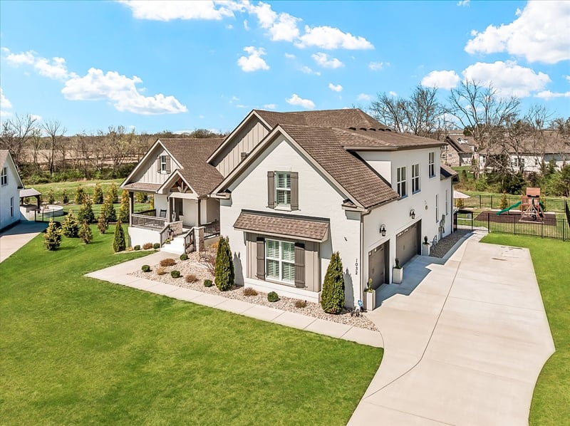 1032 Abbey Road Way, Spring Hill, TN 37174